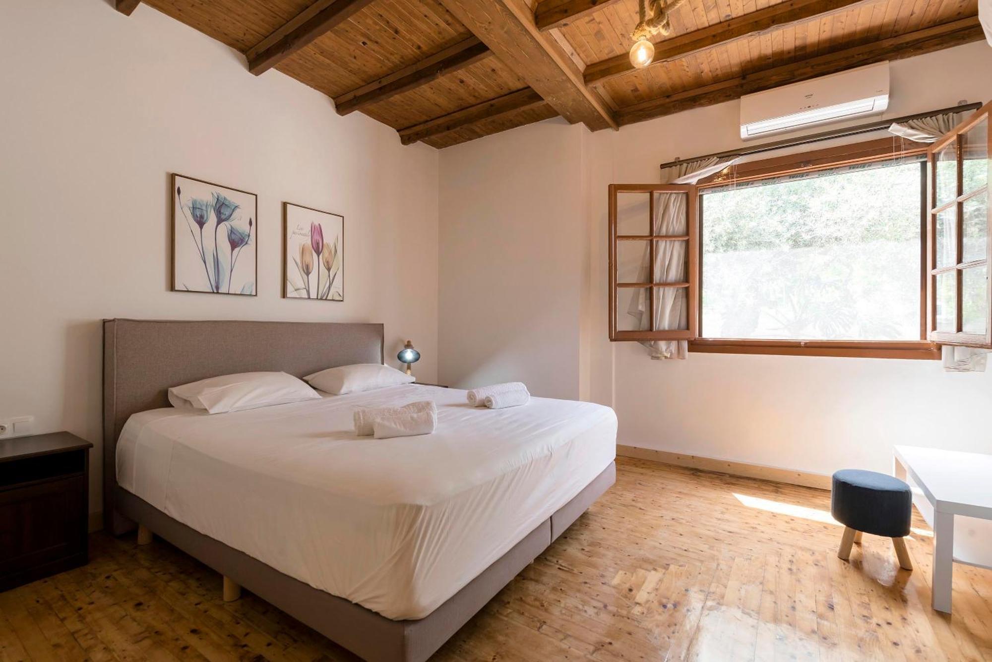 Ariadni Apartment *